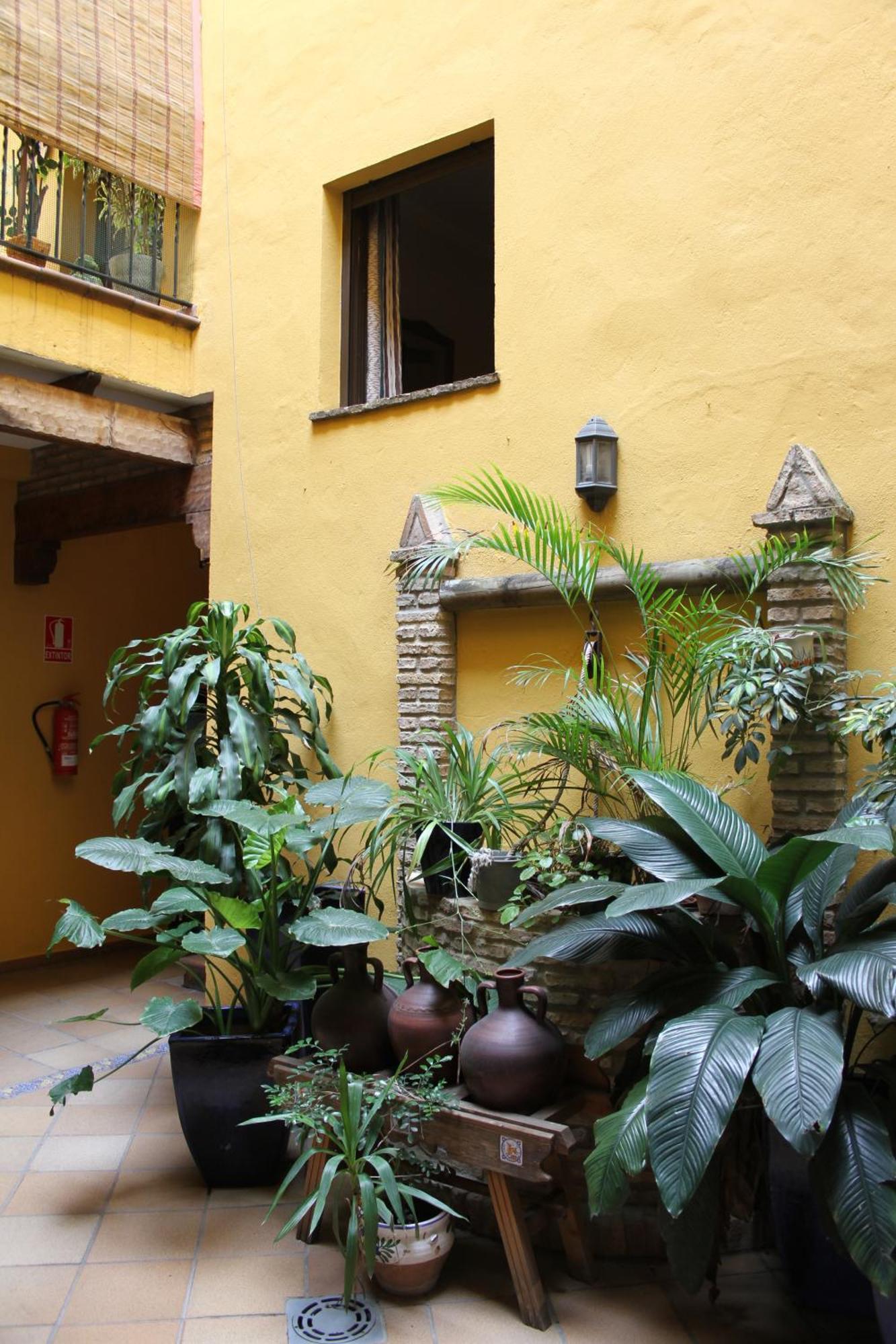 Hostal Lojo Conil De La Frontera Luaran gambar