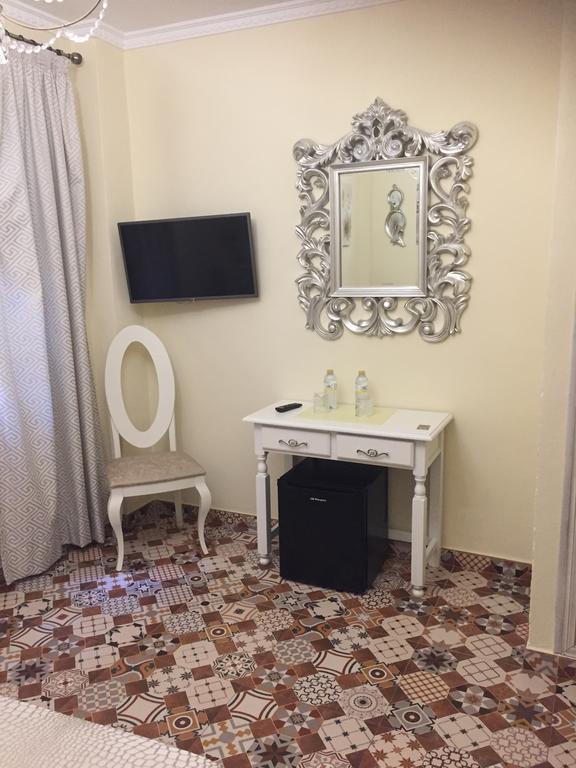 Hostal Lojo Conil De La Frontera Luaran gambar