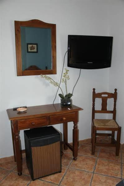Hostal Lojo Conil De La Frontera Luaran gambar